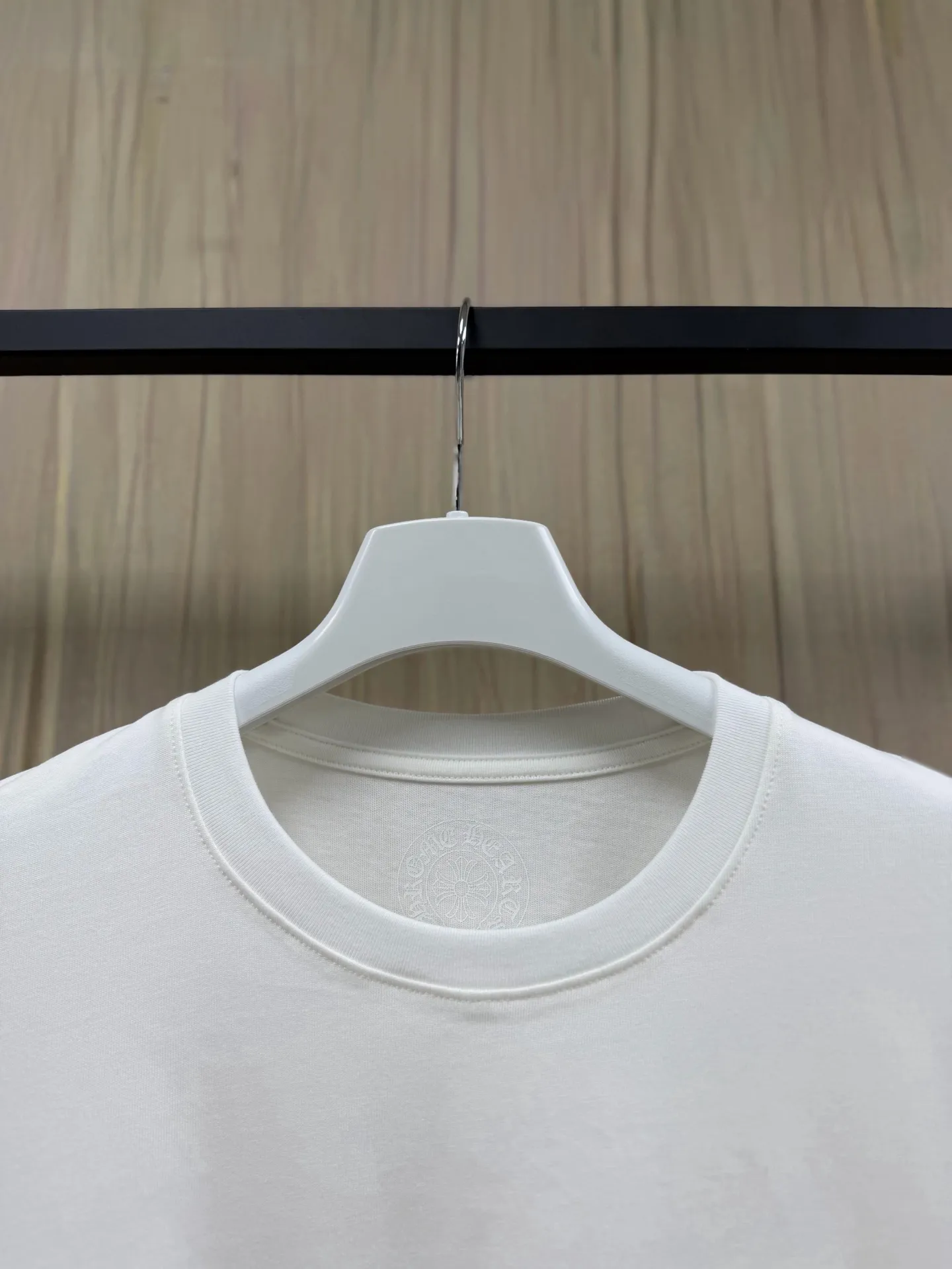 。【 In Stock】Chrome Hearts ST.barth White size S M L XL Chrome Hearts ST.barth Series 32 ， 190G， ， ， ， 、 ， 。 ， ， ， Classic ， ， 。 ， ， 、 ， 。 ， ， ， ， ， ， ， Classic 。 ， ， Same Style ， ， ， ， Same Style。
